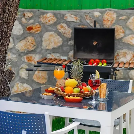 Montana Jakuzili Balayi Tatil Villasi Villa
