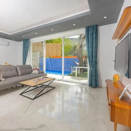 Montana Jakuzili Balayi Tatil Villasi Villa Kas