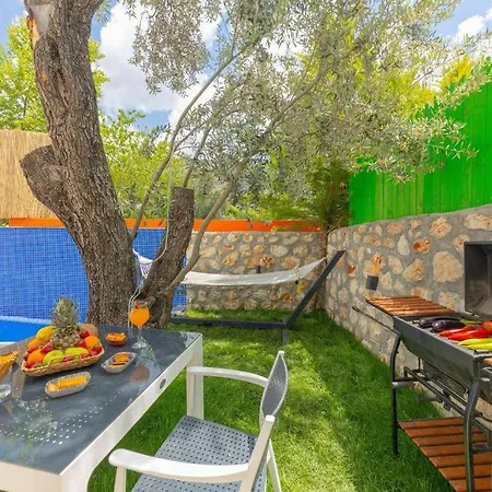 Montana Jakuzili Balayi Tatil Villasi * Kas