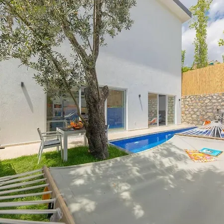 Montana Jakuzili Balayi Tatil Villasi Villa *