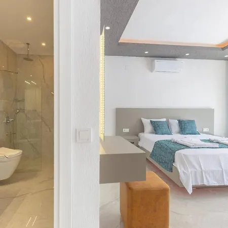 Montana Jakuzili Balayi Tatil Villasi Kas