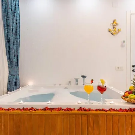 Villa Montana Jakuzili Balayi Tatil Villasi